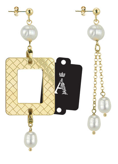 my-frame-black-alphabet-pearl-earrings