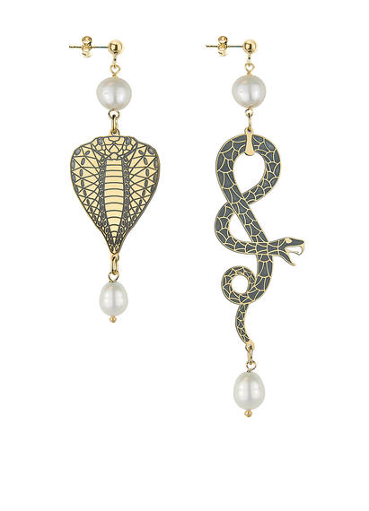 snake-head-and-coiled-snake-small-pearl-earrings