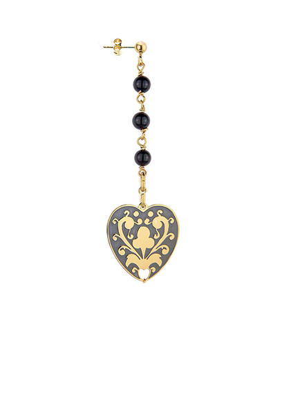 small-single-gothic-earrings-with-stones-and-heart